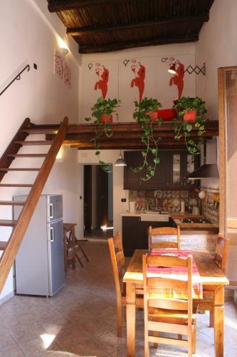 Apartment 25