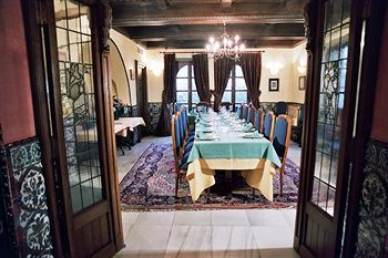 Hotel Castillo El Collado