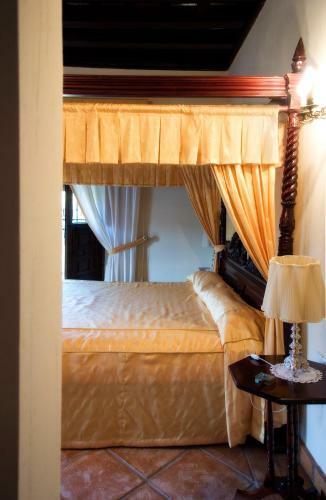 Hotel Carmen De Los Chapiteles
