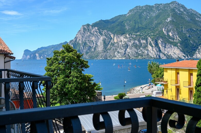 Hotel Benaco