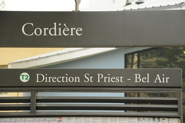Hotel Comfort Suites Lyon Est Eurexpo