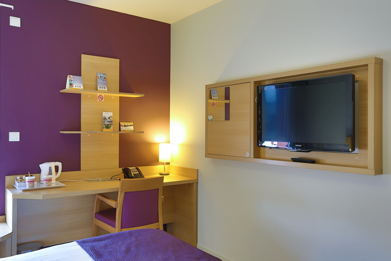 Hotel Comfort Suites Lyon Est Eurexpo