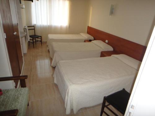 Hostal Pensi� Restaurant Llan�a