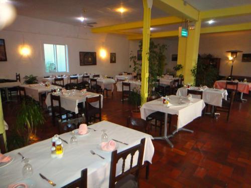 Hostal Pensi� Restaurant Llan�a