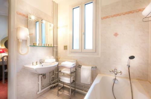 Hotel H�tel Donjon Vincennes