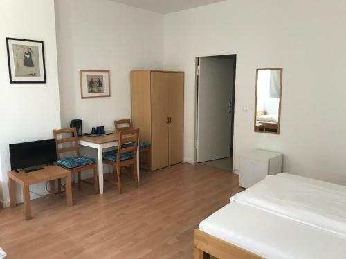 Hostal City Inn