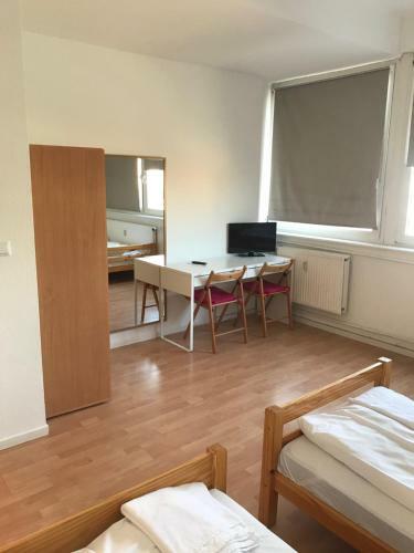 Hostal City Inn