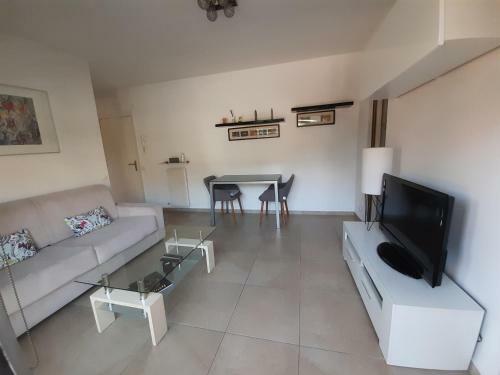 Apartamento Joli Appartement Entre Menton Et Monaco