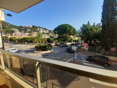 Apartamento Joli Appartement Entre Menton Et Monaco