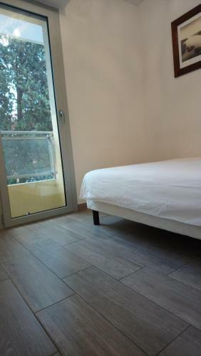 Apartamento Joli Appartement Entre Menton Et Monaco