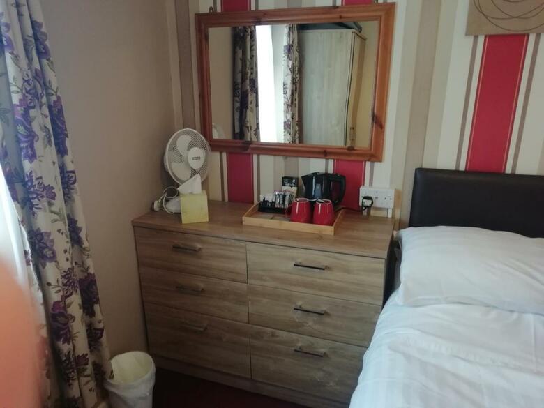Hostal Shirley Heights Hotel