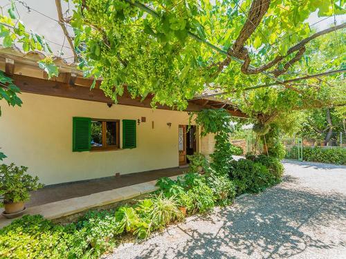 Villa Cuxach D�en Joan
