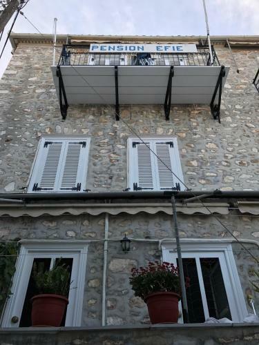Hostal Pension Efie