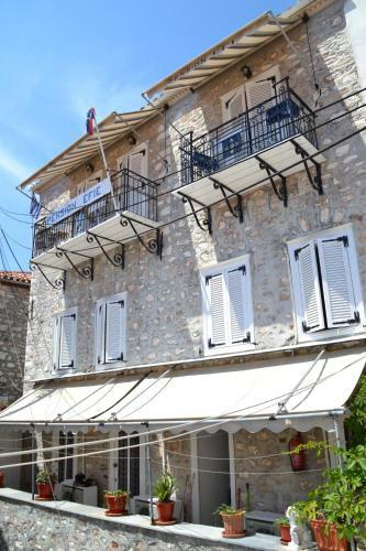 Hostal Pension Efie