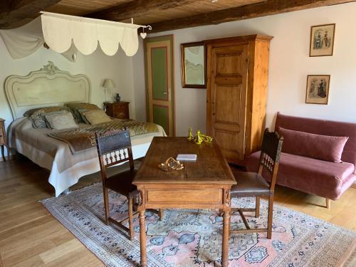Hostal Le Chateau De Failloux