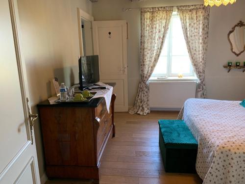 Hostal Le Chateau De Failloux