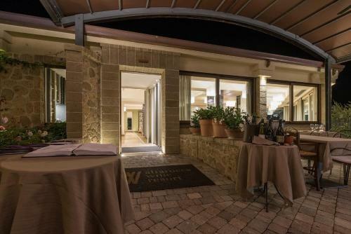 Hotel Altarocca Wine Resort