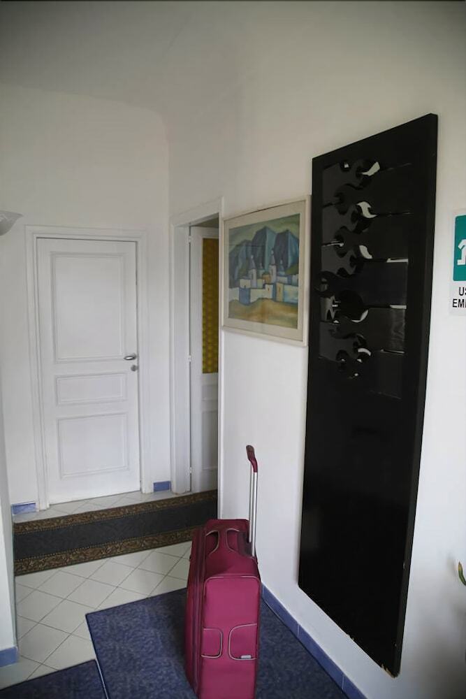 Hostal Guest House La Piazzetta