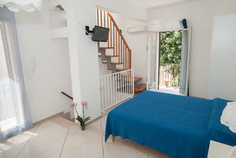 Hostal A San Domenico N 80