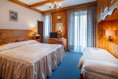Hotel Columbia