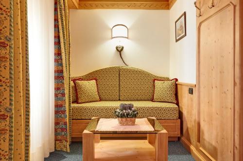 Hotel Columbia