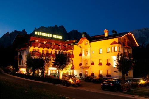 Hotel Columbia