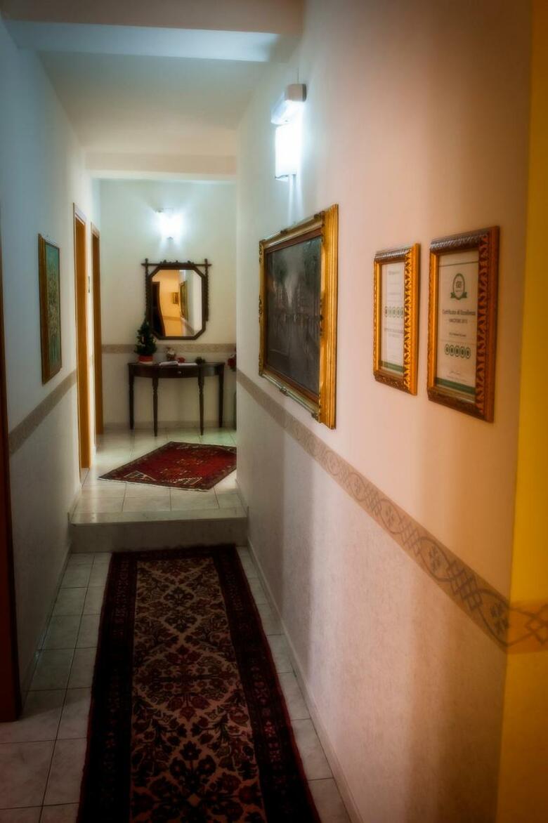 Hostal Maison De Lussy
