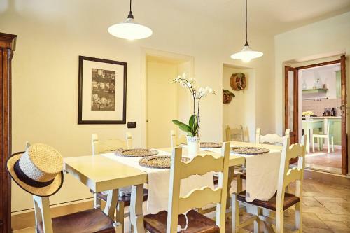 Hostal B&B La Porta Di Monticchiello