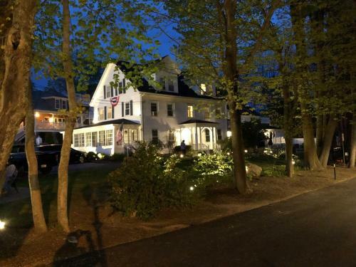 Hotel Abalonia Inn