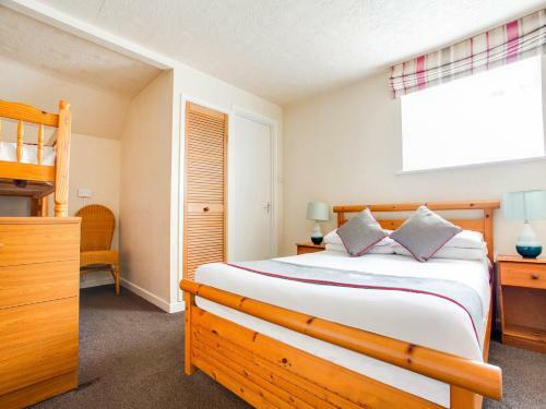 Godolphin Arms Hotel