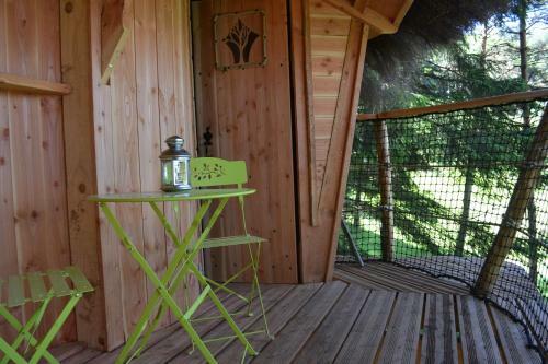 Hostal Cabanes Et Yourtes De La Vall�e De L'ance