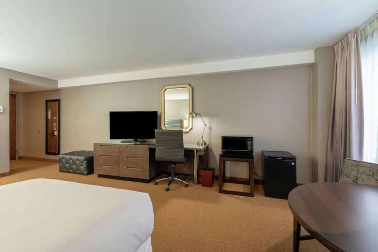 Hotel Doubletree By Hilton Bloomington Minneapolis South