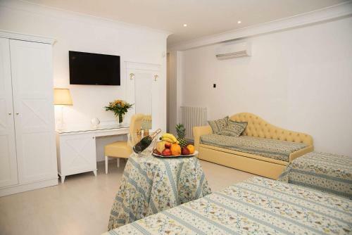 Falli Exclusive Rooms And Breakfast