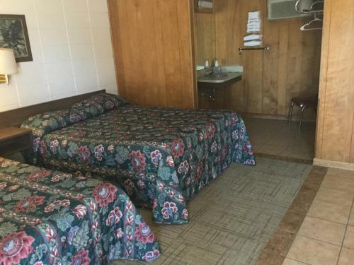 Towne Center Motel