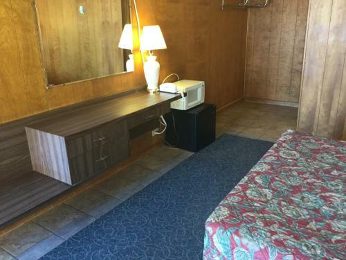 Towne Center Motel