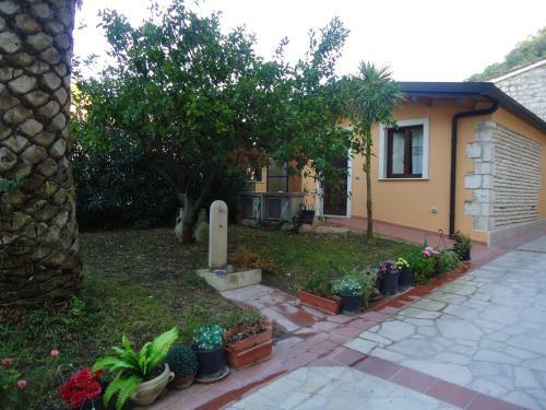 Bed & Breakfast Pineta Monserrato