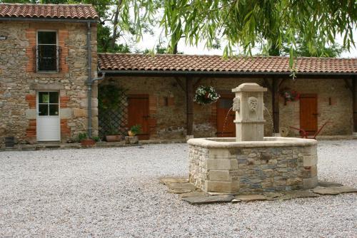 Bed & Breakfast Chambres D'h�tes La Fontaine De Lautrec