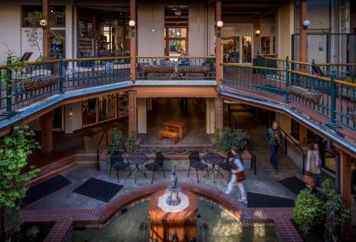 Posada Inn At The 5th