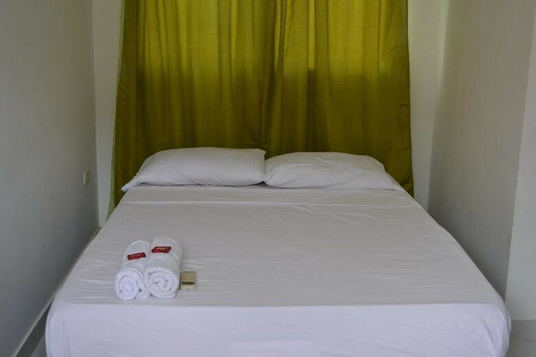 Bed & Breakfast Magic House