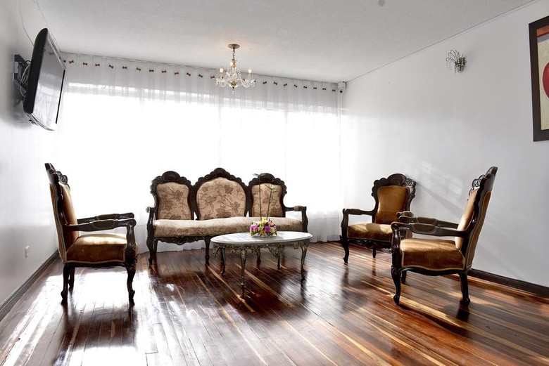 Cm House Hotel