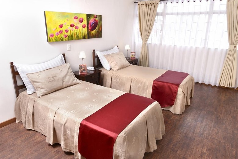 Cm House Hotel