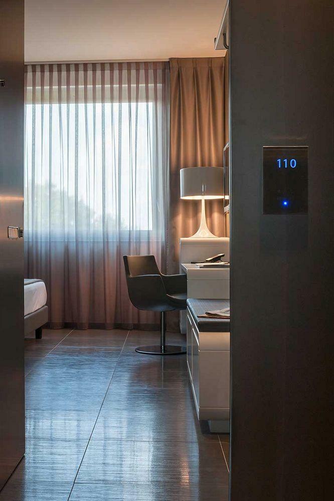 8piuhotel