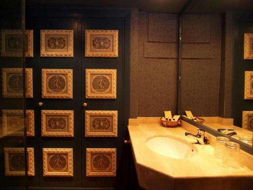 Hotel Almud (.)