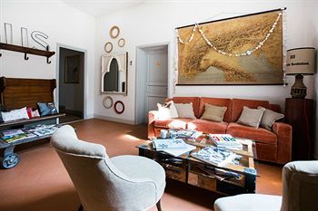 Hotel Soprarno Suites