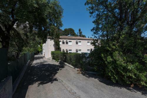 Hotel H�tel Du Rocher