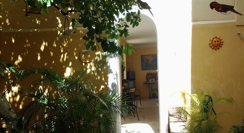 Hostal 62 St. Guesthouse