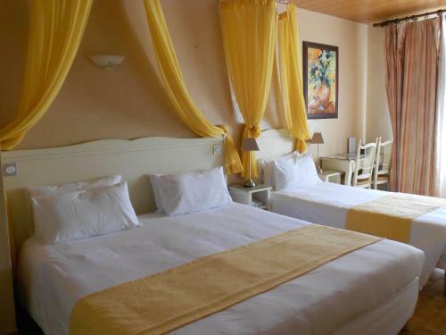 Hotel Le M�di�val