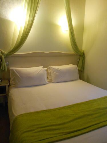 Hotel Le M�di�val