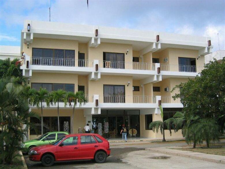 Hotel Faro De Luna