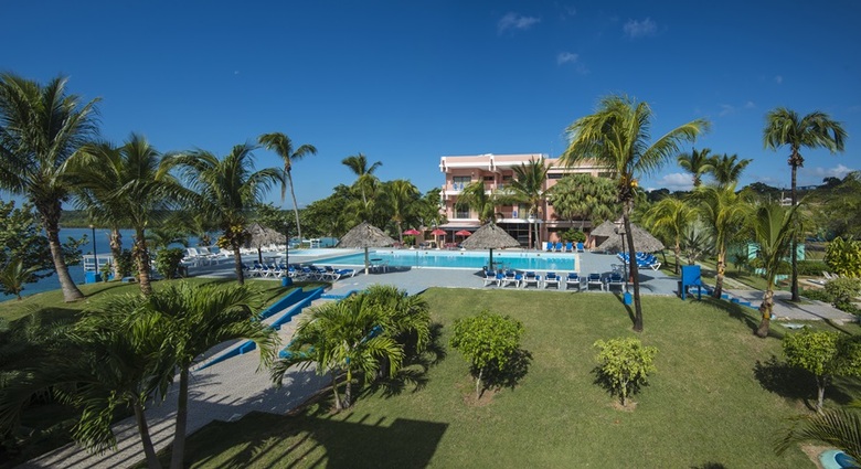 Hotel Faro De Luna